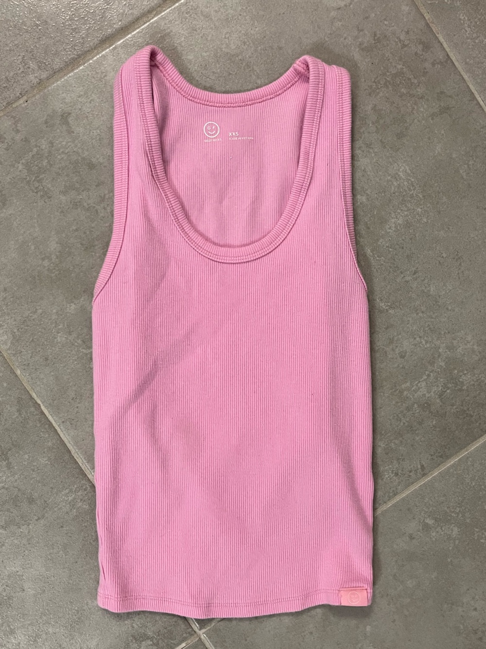 Pink ribbed Gilly Hicks tank top. Size xxs.